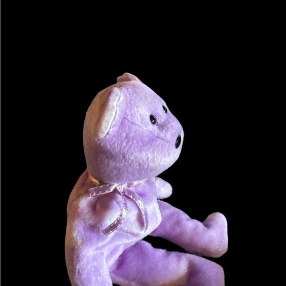 “Yours Truly” Ty Beanie Baby “10 years” Hallmark Gold Crown 2002 Collectible! - Picture 3 of 6